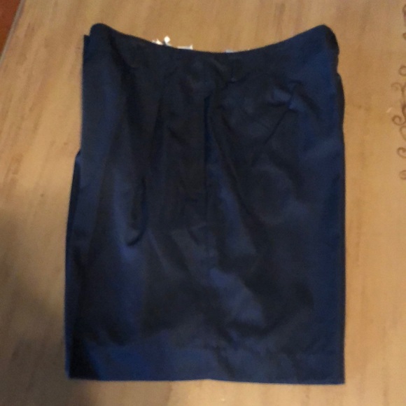Monterey Club Navy pleated front shorts - Picture 3 of 6